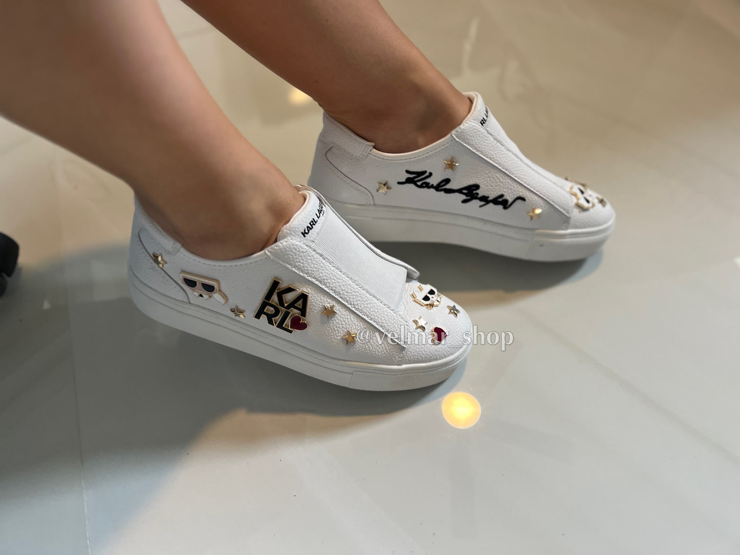 Karl Lagerfeld Paris Womens Caitie White Casual And Fashion Sneakers