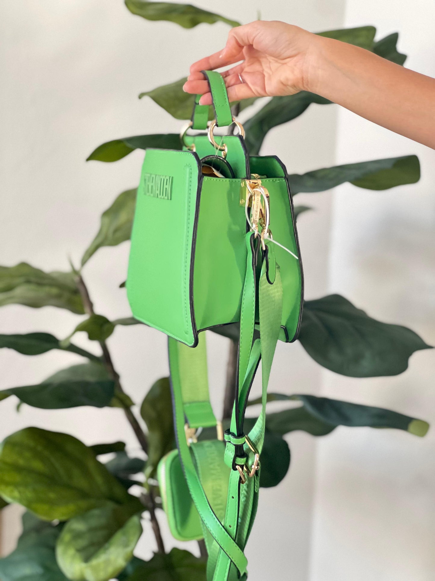 STEVE MADDEN EVELYN BAG Green Flare Lime Green Bevelyn crossbody satchel bag.