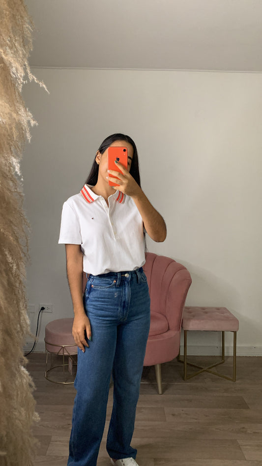 POLO DE RAYAS GLOBALES DE CORTE ENCANTADO DE TOMMY HILFIGER