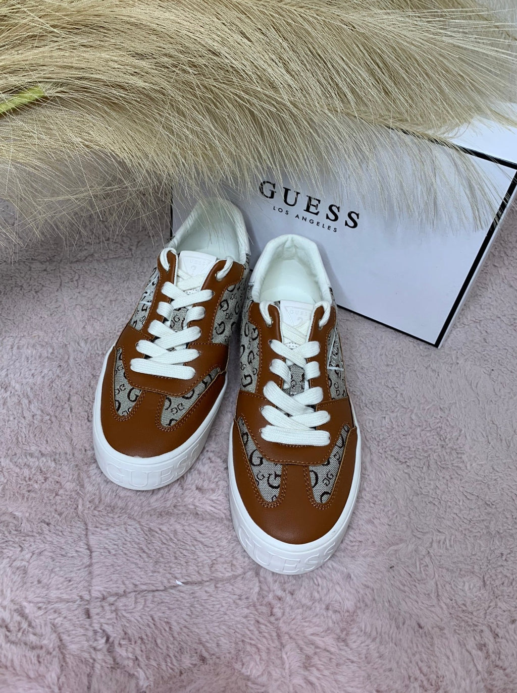 Zapatillas Guess para mujer - Marrón