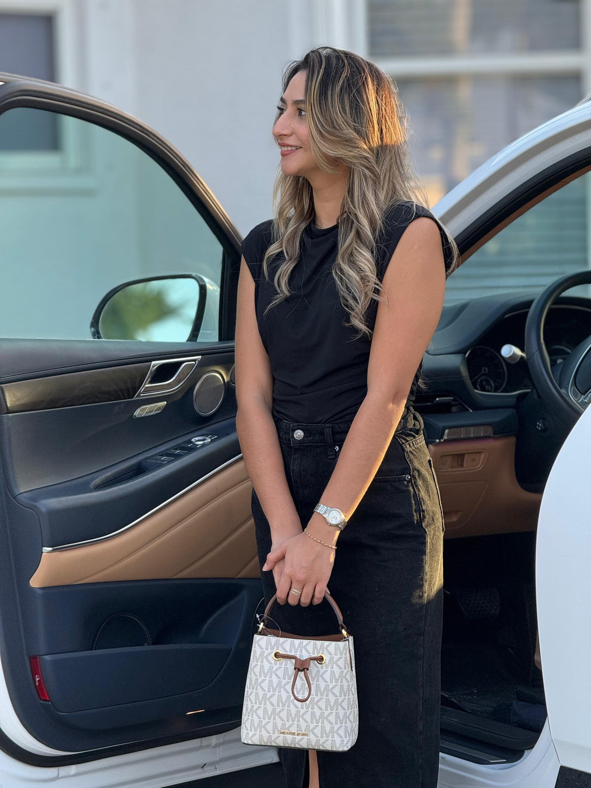 Michael Kors Suri Small Logo Crossbody Bag Vanilla