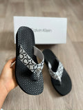 Plataformas negra tiras blancas Calvin Klein – Negro