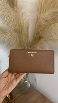 Billetera Michael Kors – Café